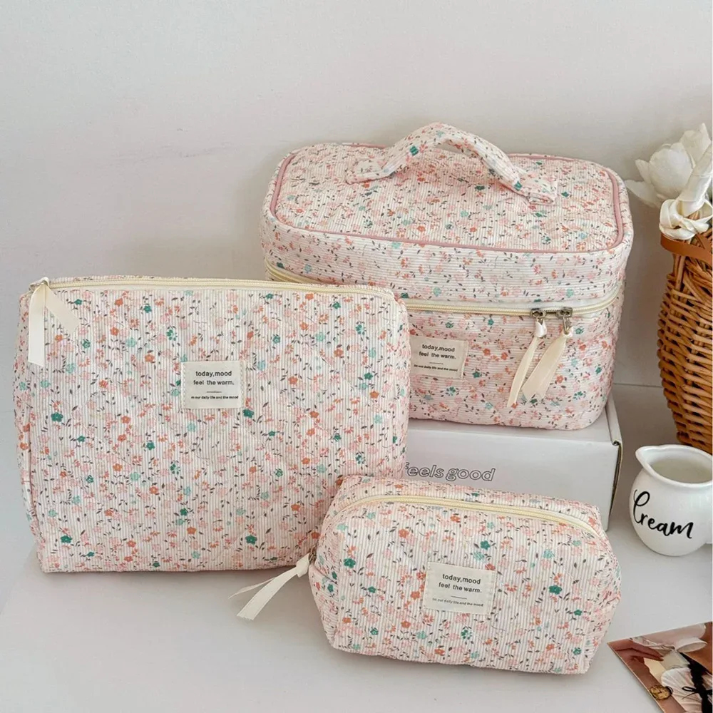 sac à cosmétiques de grande capacité pour femmes, organisateur de voyage, pochette de rangement de maquillage pour rouge à lèvres, sac matelassé floral pour dames