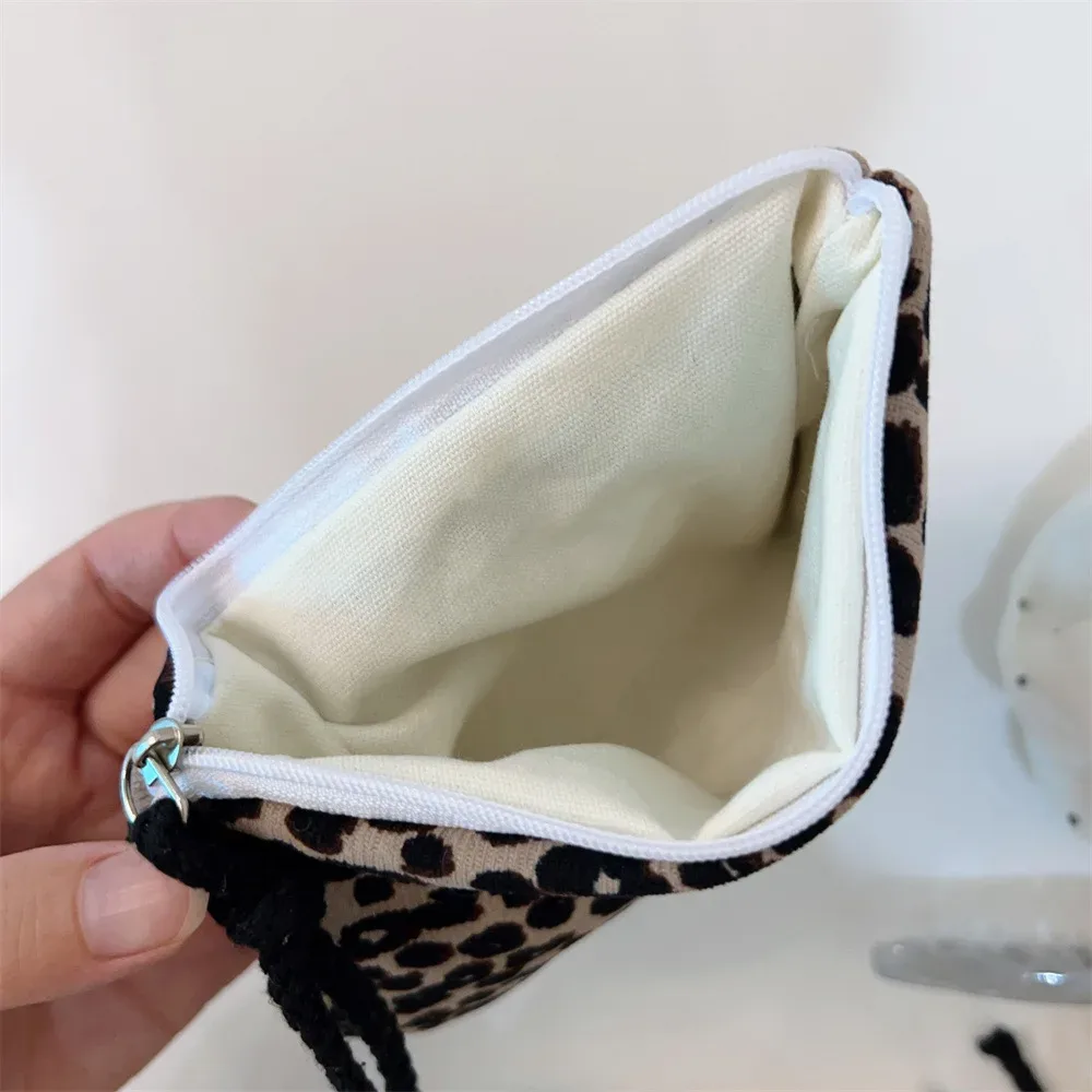petit sac à cosmétiques léopard pour femme, porte-monnaie, trousse de maquillage à fermeture éclair, trousse de maquillage de voyage, trousse d'argent, évaluation de beauté