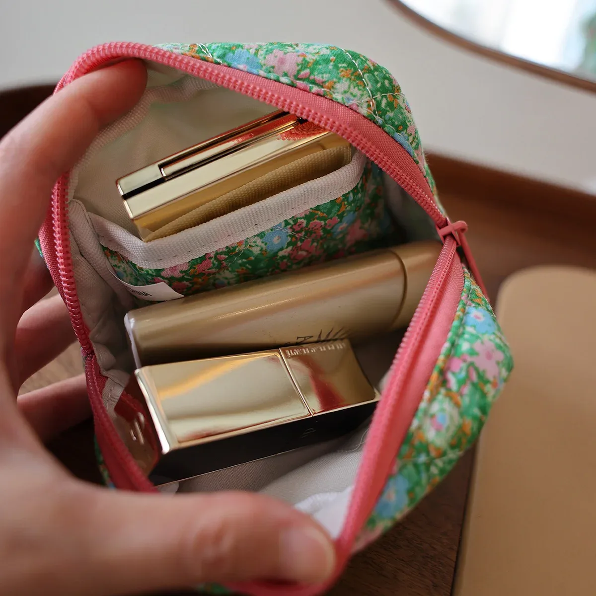 petit sac de maquillage à fleurs, sac de rangement portable de style frais, sac de teinture pour plantes et fleurs, étui pour serviettes hygiéniques pour jeunes filles et étudiantes