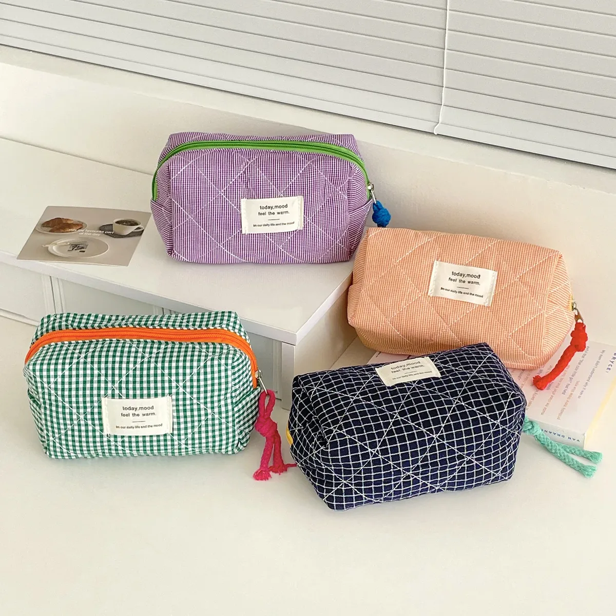 Porte-monnaie à carreaux matelassés pour femmes, porte-crayon pour documents d'abonnés, petit sac de rangement imprimé lettre, sacs à cosmétiques pour filles, pochette femme