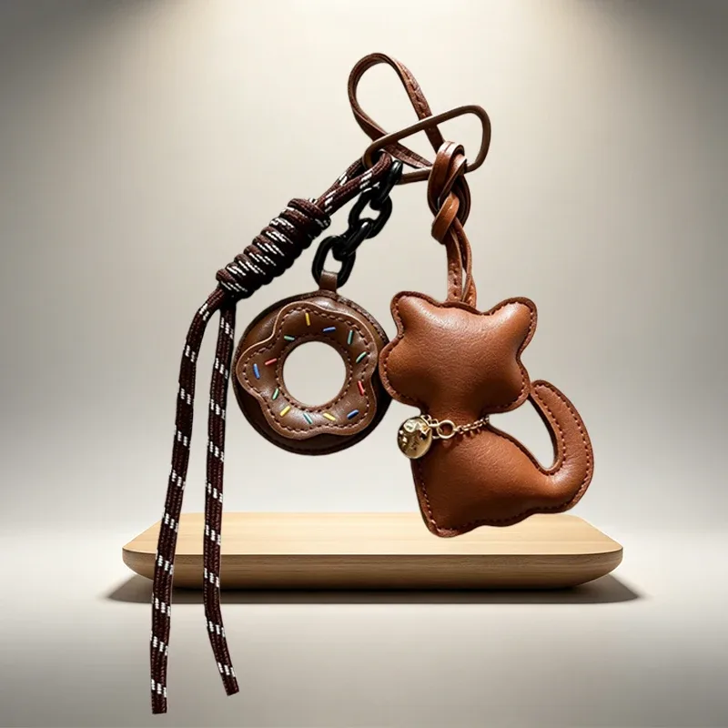 porte-clés mignon en cuir en forme de chat, pendentif esthétique pour sac à dos, cadeau pour les amoureux des chats, femmes et filles