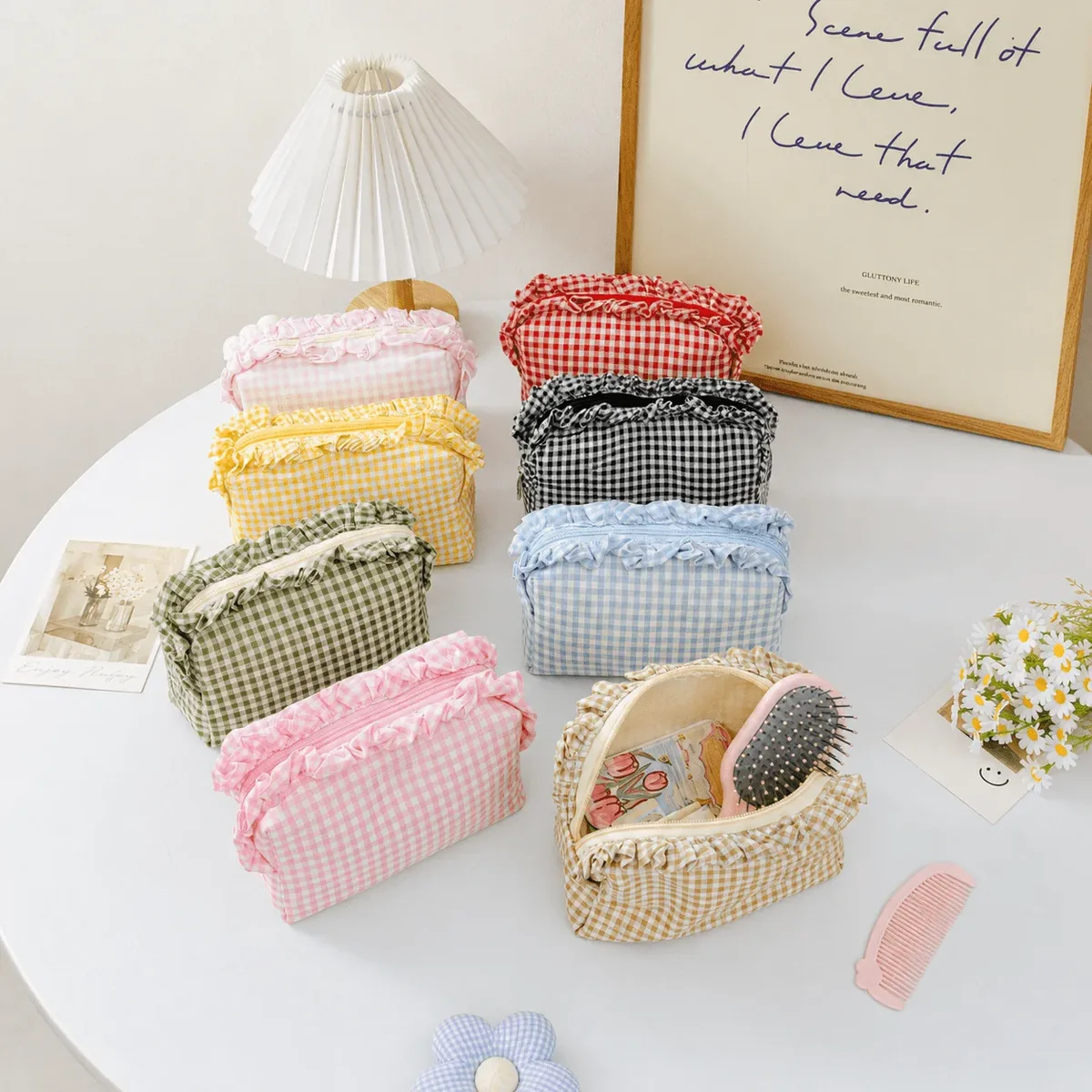 pochette à maquillage personnalisée avec une délicate bordure à volants, jolie pochette cosmétique coréenne douce, idéale pour un usage quotidien ou en vacances, cadeau pour demoiselle d'honneur