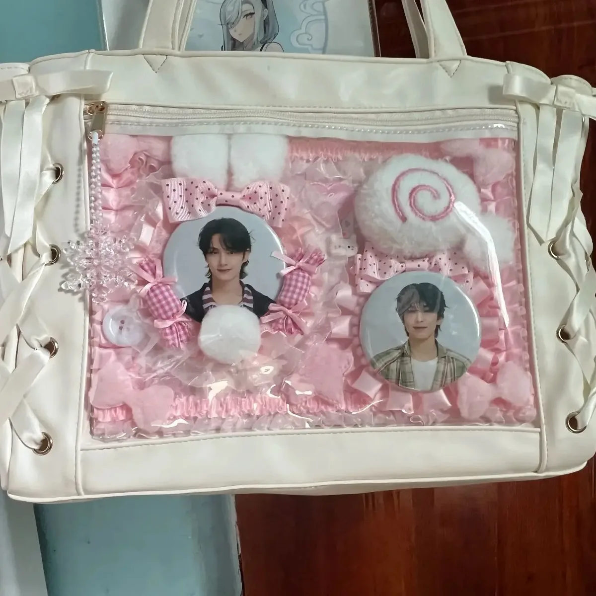 planche ita finition rose, style peluche mignon, sac ita, organisateur de badges, planche d'organisation de badges, accessoires itabag
