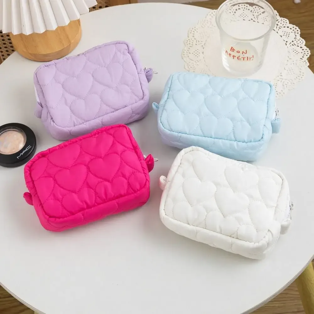 sacs de rangement de voyage pour étudiants, mini poudres cosmétiques, sacs à main d'embrayage pour femmes, design coeur d'amour, grande capacité, mignon, nouvelle mode