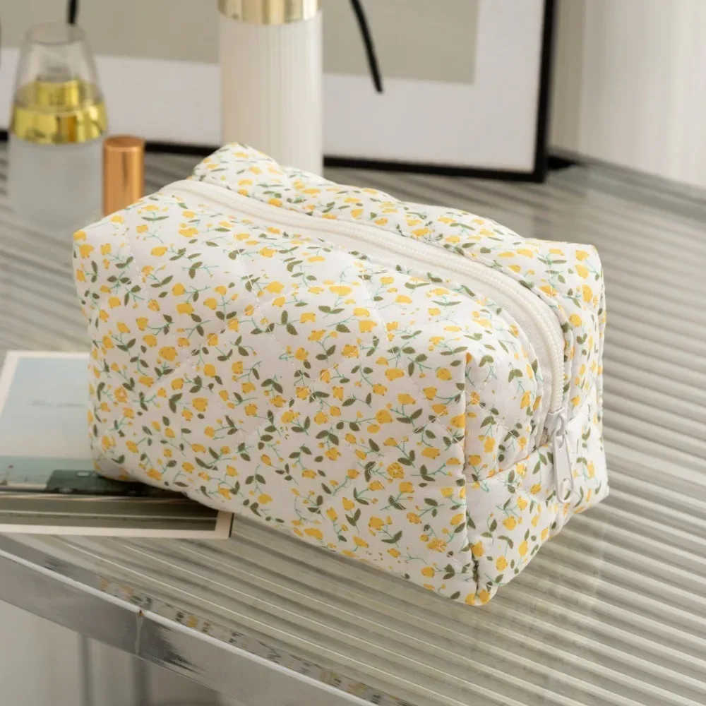 nouvelle trousse de maquillage en coton matelassé à fleurs, grande capacité, légère, organiseur de cosmétiques multifonctionnel, trousse de toilette pour femmes