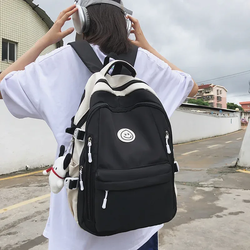 sac à dos décontracté en nylon grande capacité pour étudiantes, sac à bandoulière double pour ordinateur portable, idéal pour l'université