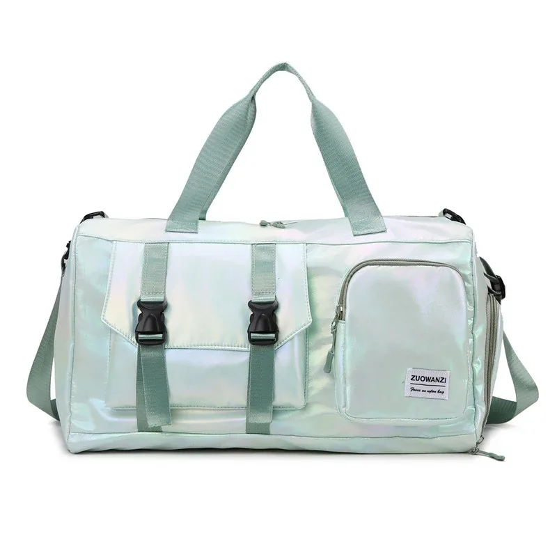 sac polochon holographique glamour – fourre-tout spacieux et élégant avec compartiment à chaussures pour les sacs de voyage sans effort pour les évasions du week-end