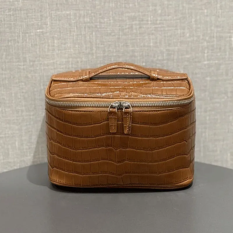 trousse de maquillage en cuir de vachette de première qualité à motif crocodile, trousse de toilette portable de voyage, aspect haut de gamme, grande capacité, rangement pratique.
