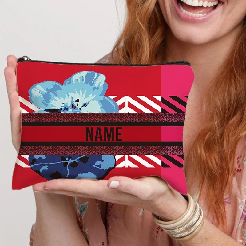 trousse de maquillage personnalisée pour femmes, cadeau pour enseignant(e) scolaire, trousse à crayons personnalisée, trousse à cosmétiques magnifique avec nom pour femme