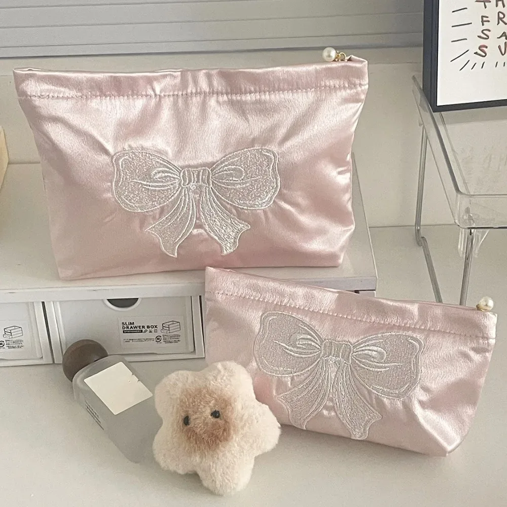sac de maquillage rose mignon avec nœud, pochette de rangement pour articles de toilette avec fermeture éclair perlée, sac cosmétique brodé avec nœud pour femme