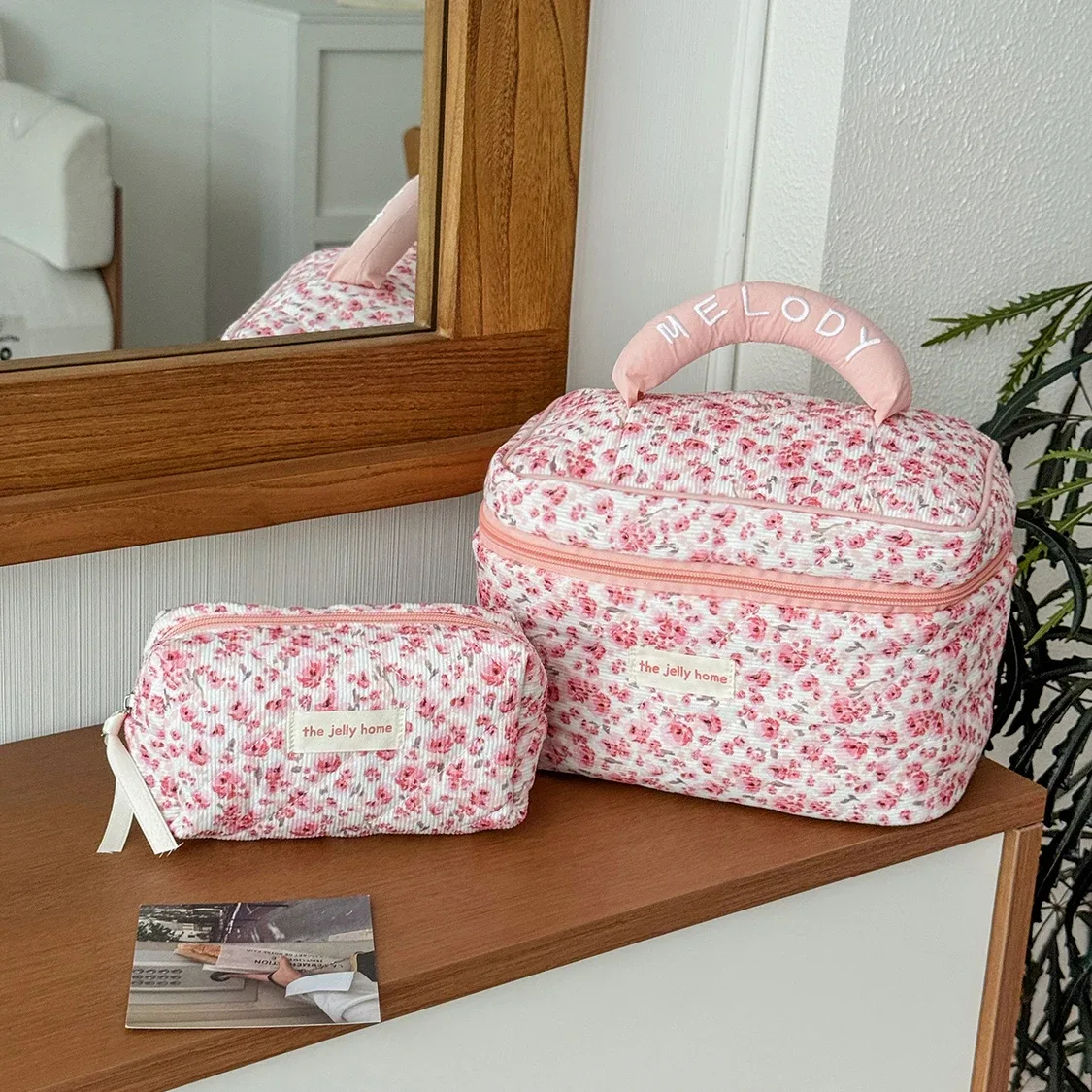 pochette à fleurs roses pour femmes, pochette de rangement pour outils de maquillage et de toilette, fourre-tout portable de voyage, sac à cosmétiques matelassé