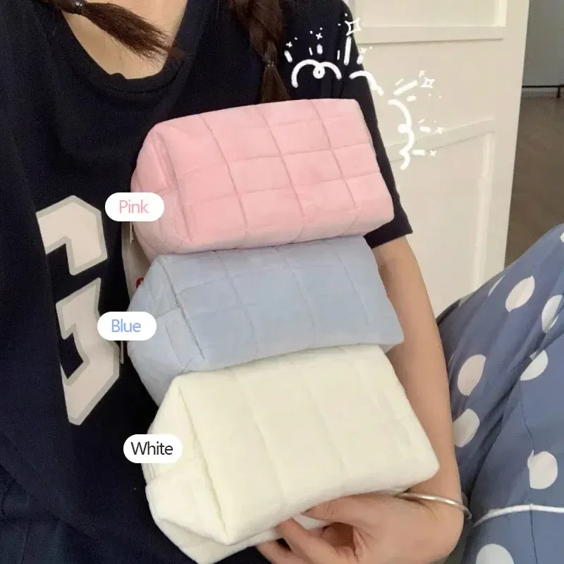 Trousse de maquillage en peluche mignonne pour femmes, petits sacs à cosmétiques portables de voyage, trousse de toilette à fermeture éclair de couleur unie, pochette de lavage, sacs de rangement