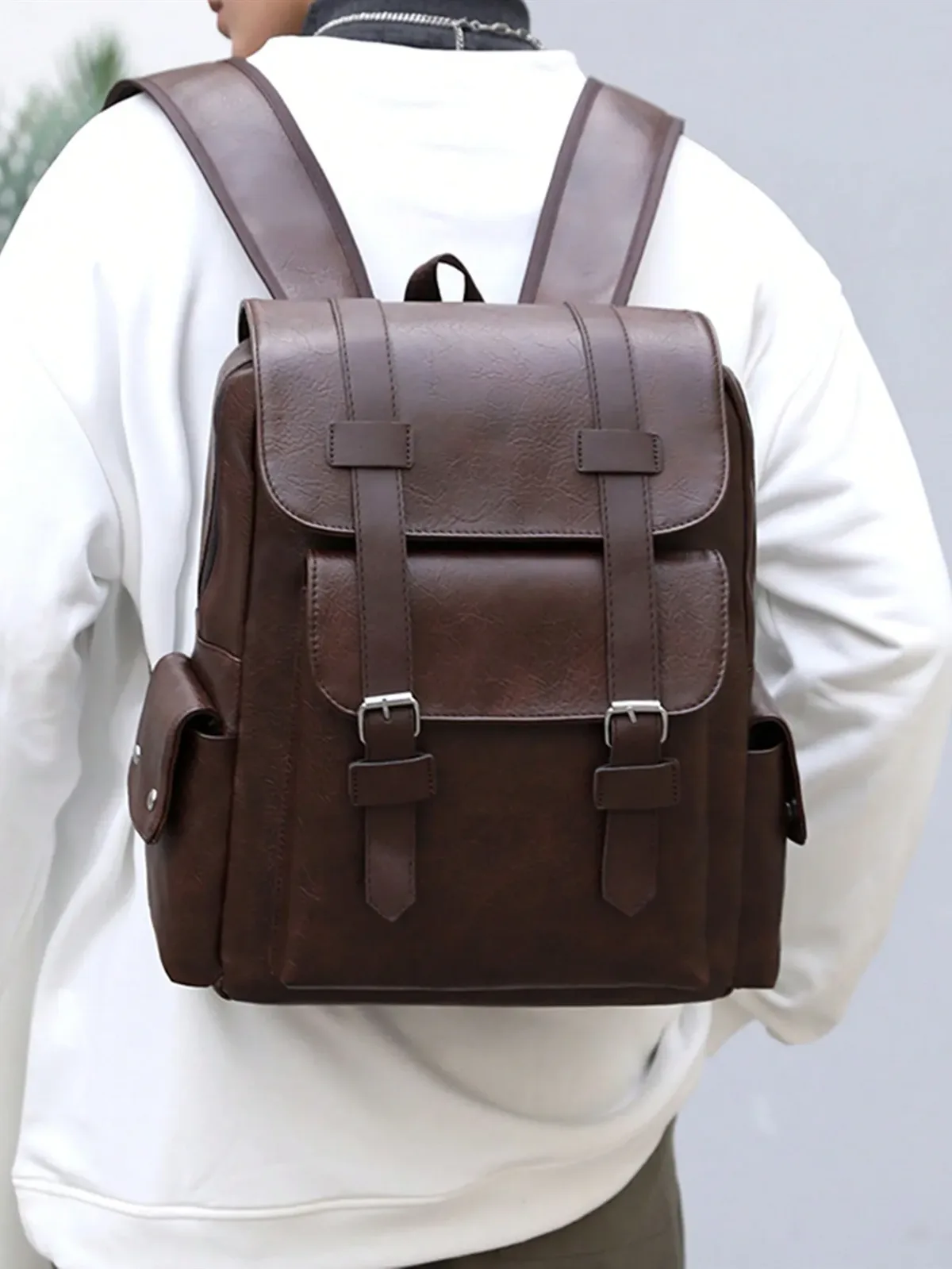 sac à dos en cuir pu pour hommes de style vintage, imperméable et durable avec une grande capacité pour ordinateur portable de 14,7 pouces, idéal pour voyager