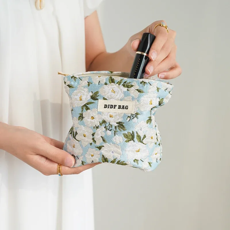 djdf – petit sac à cosmétiques à fleurs roses pour femmes, double couche en toile douce, sac de rangement portable pour serviettes hygiéniques, porte-monnaie style ins