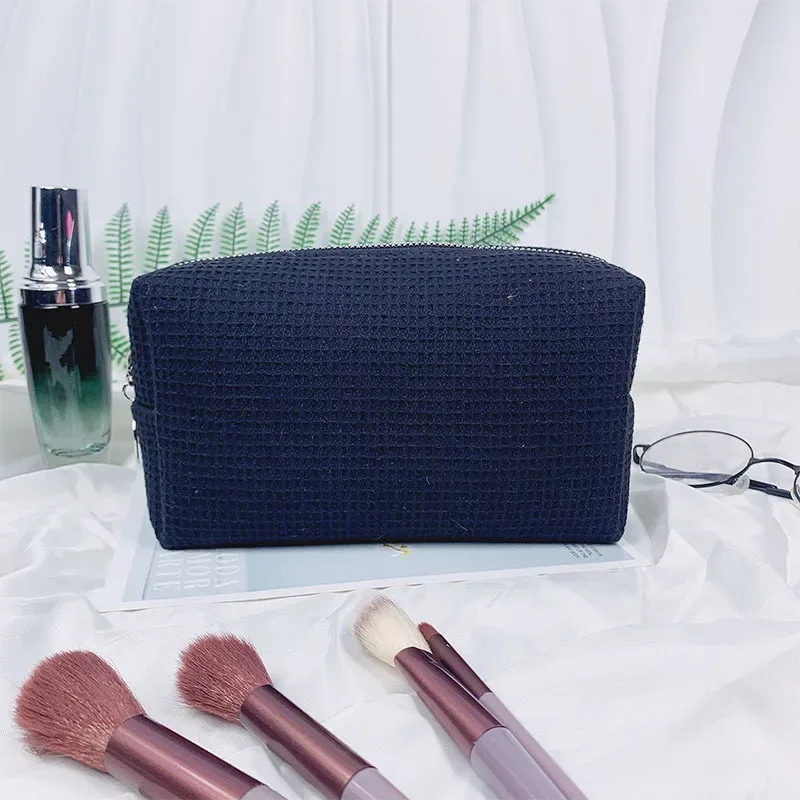 pochette de maquillage personnalisée brodée avec nom, sac cosmétique sur mesure, cadeau pour demoiselle d'honneur, cadeau pour lune de miel, cadeau pour l'équipe de mariage