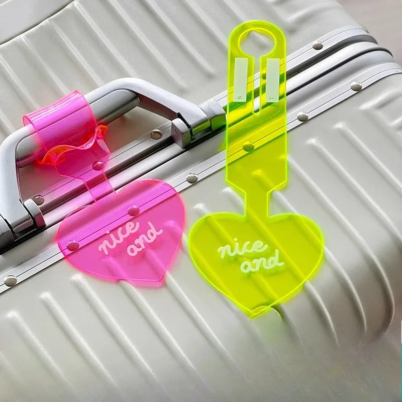 étiquette de bagage en forme de cœur mignon, étiquette de nom de valise transparente et souple, étiquettes de voyage pour hommes et femmes, accessoires