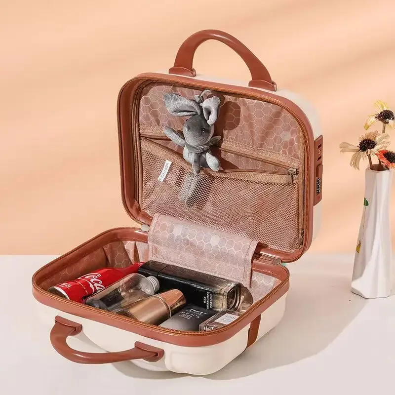 2025 nouvelle coque rigide portable voyage portable mini bagages rangement articles de toilette trousse de maquillage verrouillage par mot de passe pour protéger les cosmétiques
