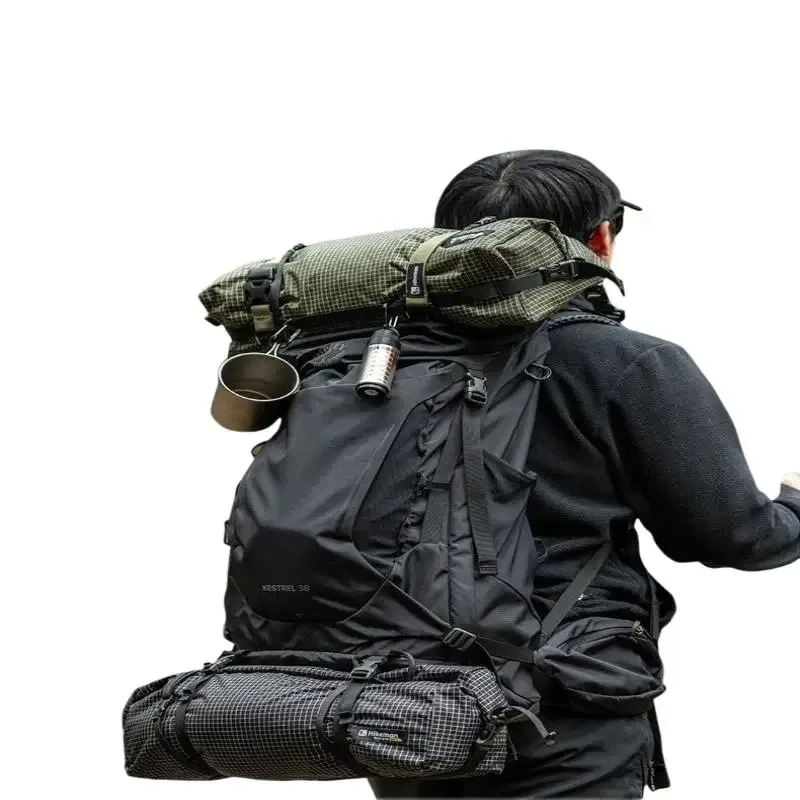 sac à dos multifonctionnel en dacron avec rangement extensible léger, parfait pour la randonnée, le camping et la randonnée à dos.