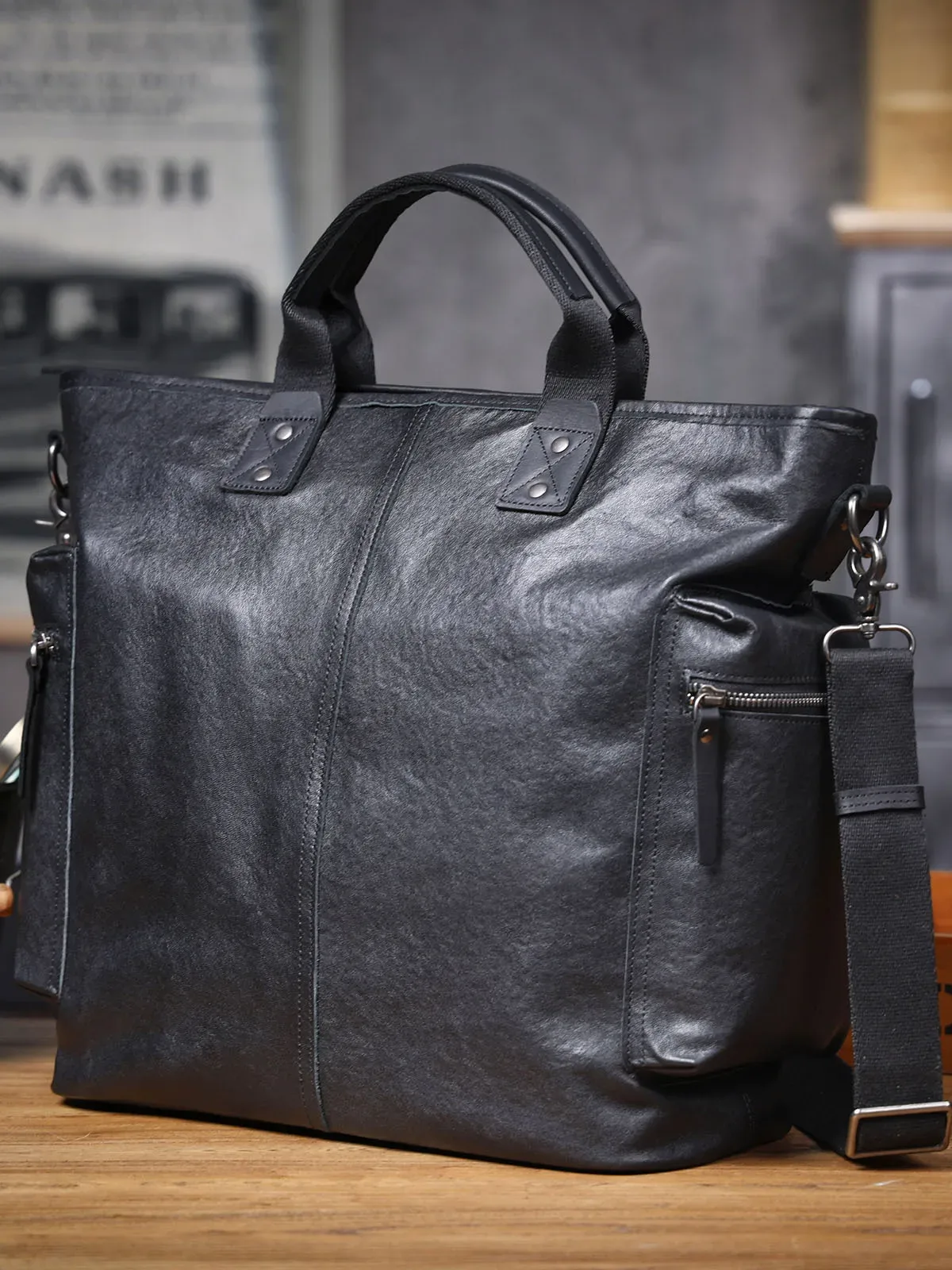 Sac à main pour ordinateur portable en cuir de vache noir, grande capacité, pour homme, fabriqué à la main par des designers, en cuir véritable, style business décontracté.
