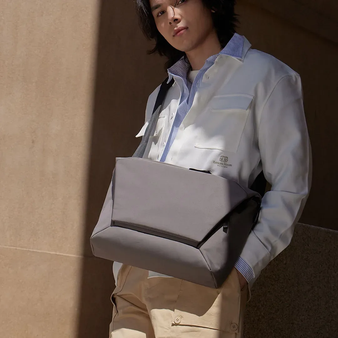 sac bandoulière xiaomi, 11 l, compatible avec ordinateur portable 14 pouces, résistant à l'eau, sangle réglable, léger 700 g, pour les trajets quotidiens et les voyages