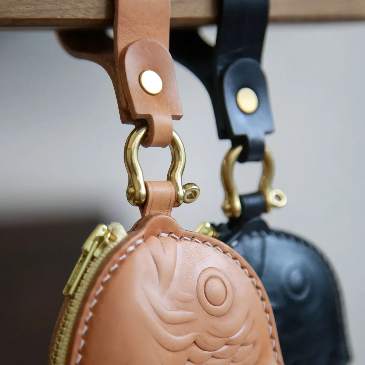 sac de poisson au vivaneau rouge fait à la main, breloque japonaise rétro en cuir, porte-monnaie, petit sac de rangement, porte-clés de décoration