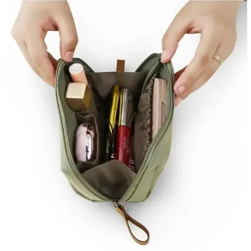 Petit sac de toilette Portable pour femmes, Mini sac de maquillage coréen de couleur unie, grande capacité, pochette de rangement étanche, nouvelle collection 2024