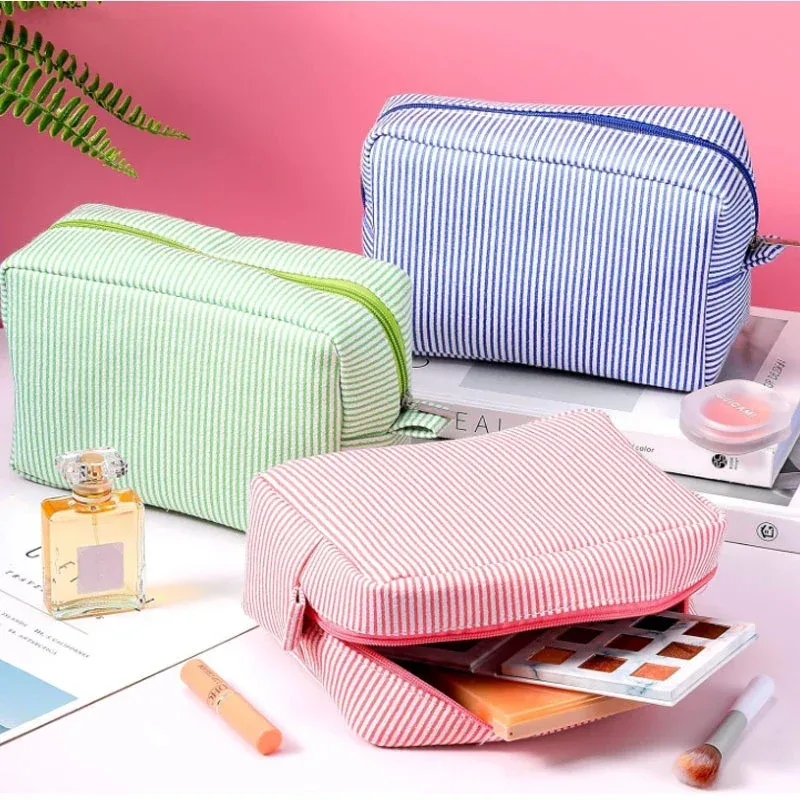 sacs à cosmétiques à rayures décontractés pour femmes, trousse de maquillage, sac de rangement de toilette de voyage léger pour dames, petits sacs à main carrés pour femmes