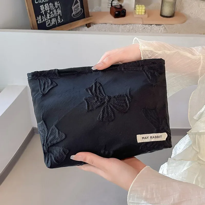 nouveau sac de maquillage vintage fleur en relief de haute qualité pour femmes, sac à cosmétiques, pochette de maquillage en toile de grande capacité, organisateur de voyage