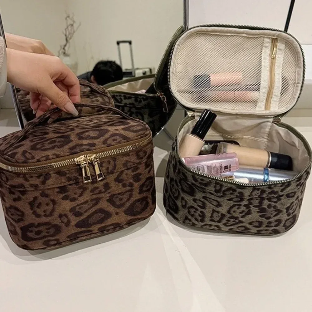 nouvelle trousse de toilette grande capacité à imprimé léopard en faux daim, boîte de rangement multi-poches, sac de voyage portable