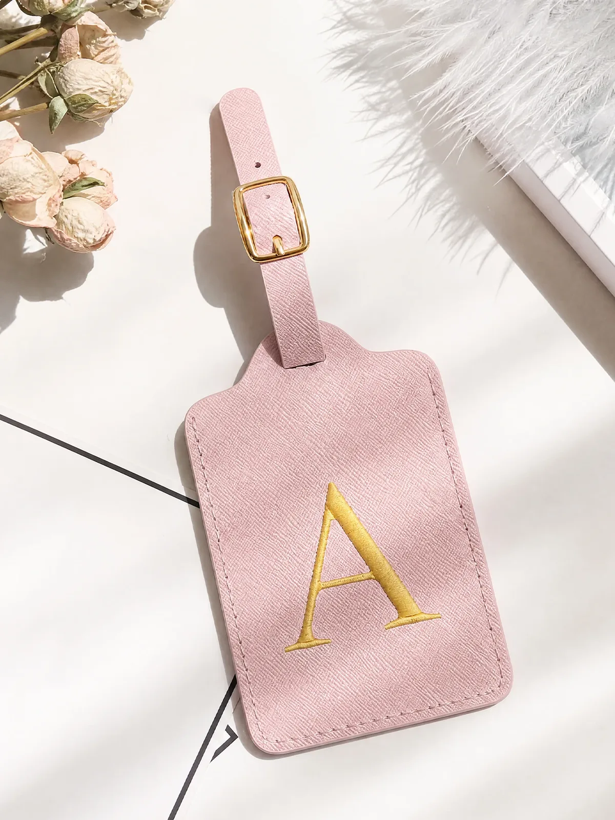 étiquette de bagage rose à 26 lettres, adaptée pour la plage, les vacances d'été, la rentrée scolaire et d'autres occasions.