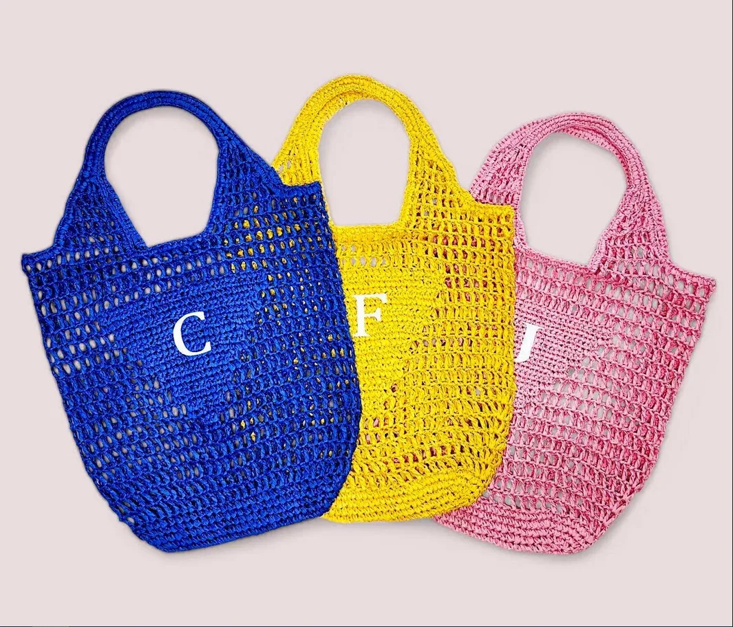 sac fourre-tout de plage en raphia personnalisé, sac de paille personnalisé, sac fourre-tout de plage, fourre-tout tissé initial personnalisé, cadeau personnalisé, sac de voyage d'anniversaire