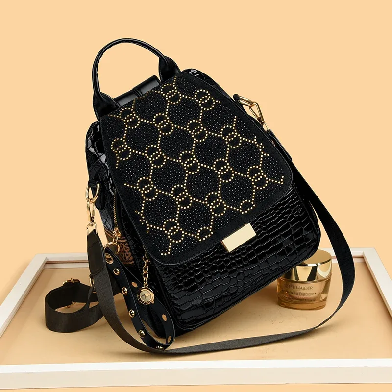 sac à dos de luxe en cuir ciré à l'huile pour femmes, sac à bandoulière tendance de grande capacité, sac à dos de voyage élégant et décontracté, durable et sac à dos