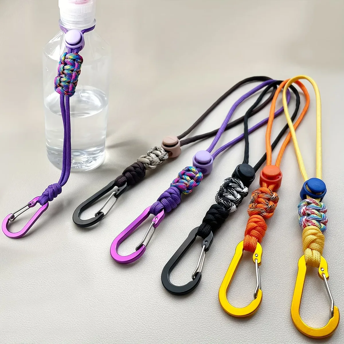 1 porte-bouteille d'eau avec cordon, porte-clés en alliage, clip portable pour accessoires de sac à dos de voyage et de randonnée