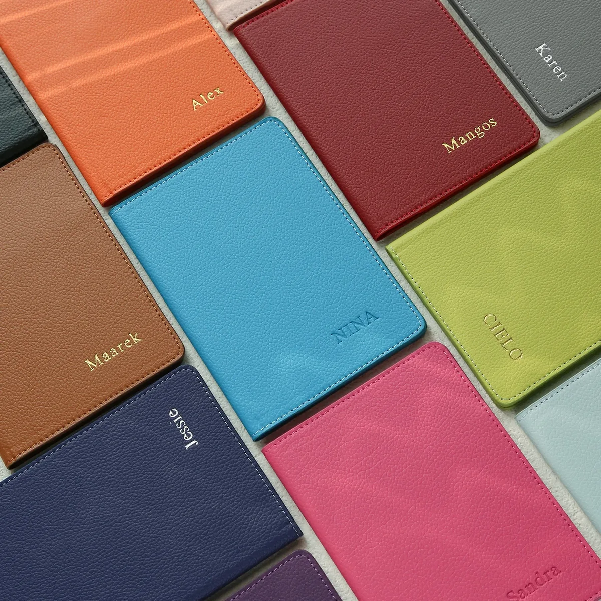 porte-passeport personnalisé avec nom, monogramme personnalisé, texture en similicuir, couverture de passeport unie avec blocage rfid, cadeau de vacances