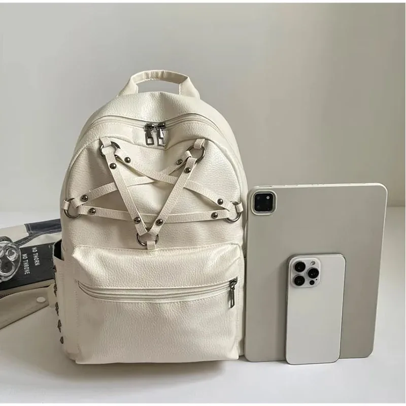 sac à dos de voyage unisexe à grande capacité avec rivets décoratifs, fermeture éclair et plusieurs poches, idéal pour les étudiants, les écoliers et les ordinateurs portables.