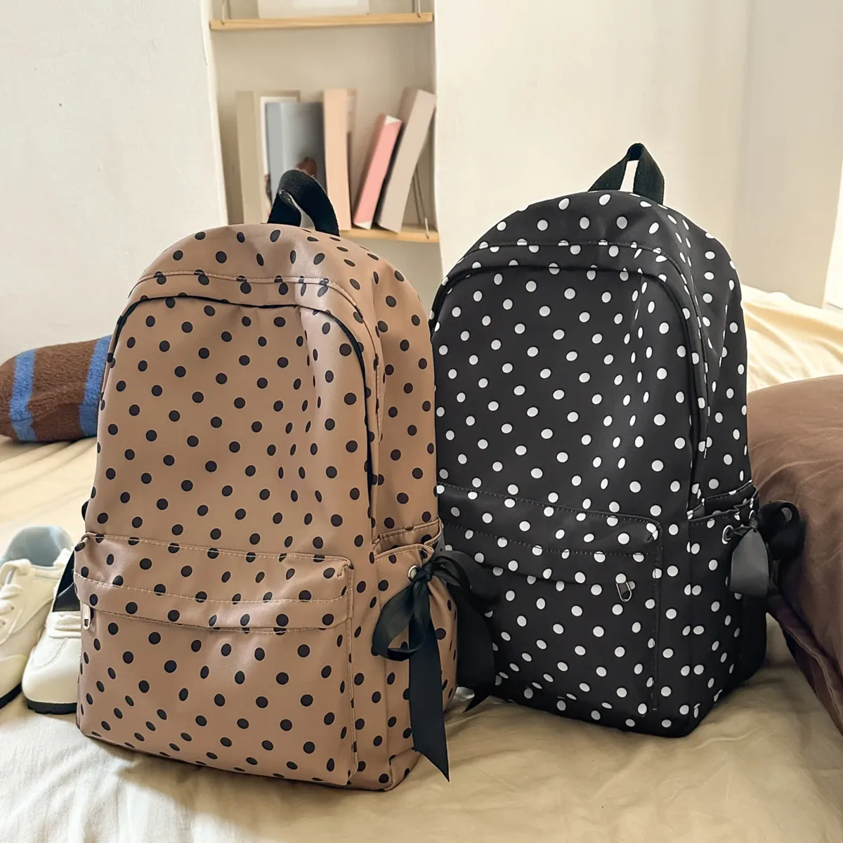 sac à dos mignon à pois kawaii en nylon, sac à dos de voyage esthétique pour filles et femmes, idéal pour l'université et les loisirs
