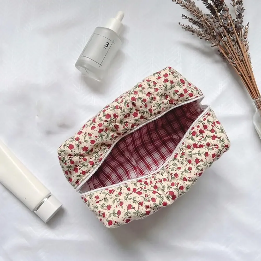 sac de maquillage matelassé matelassé à imprimé de fleurs, sac à main de rangement, trousse de toilette, poudres cosmétiques, grand sac de voyage, 1pc
