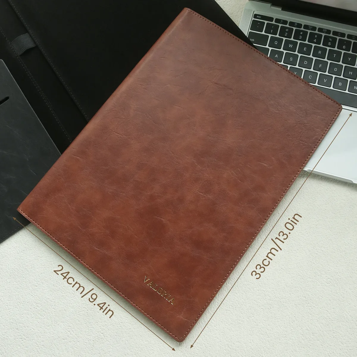 porte-documents a4 personnalisé avec gravure, en cuir végétalien rétro, avec porte-stylo et presse-papiers magnétique