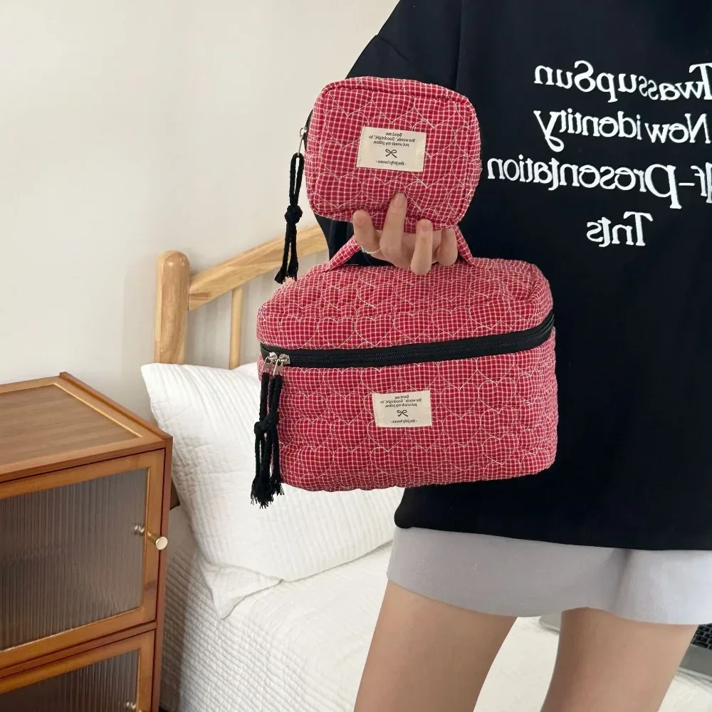 trousse de maquillage classique matelassée en forme de cœur, style coréen, grande capacité, pochette cosmétique à fermeture éclair, motif écossais, pour extérieur