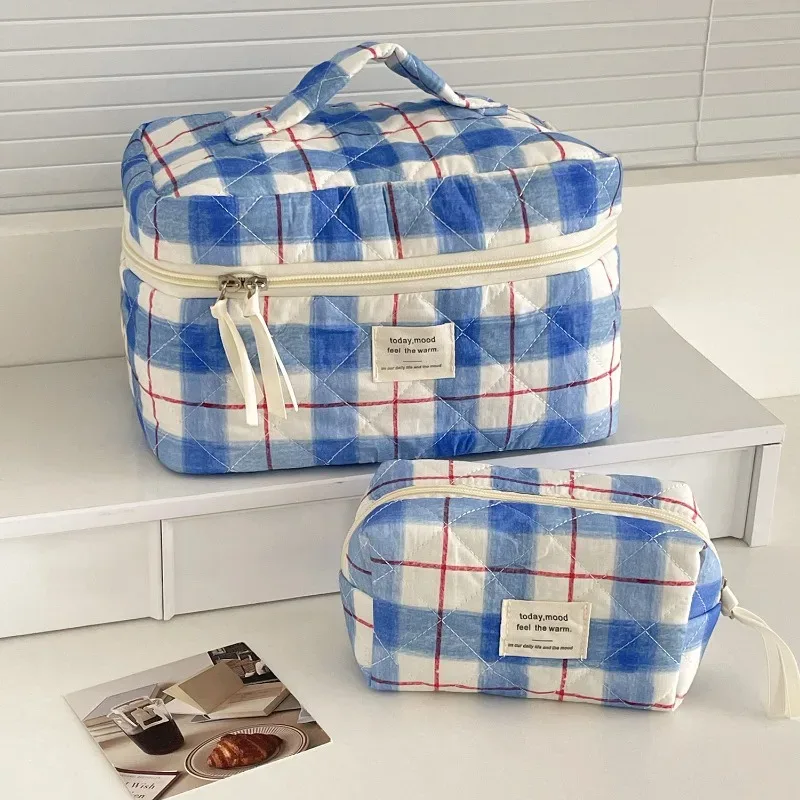 trousse à cosmétiques vintage pour femme, jolie pochette à carreaux, trousse de maquillage de voyage pour femme, coton matelassé, ligne rouge et étui à crayons de rangement blues