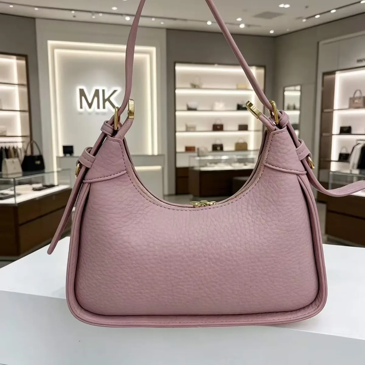 sac bandoulière classique michael kors pour femme 2026 – sac de voyage décontracté et polyvalent avec chaîne alphabet mk pour trajets quotidiens