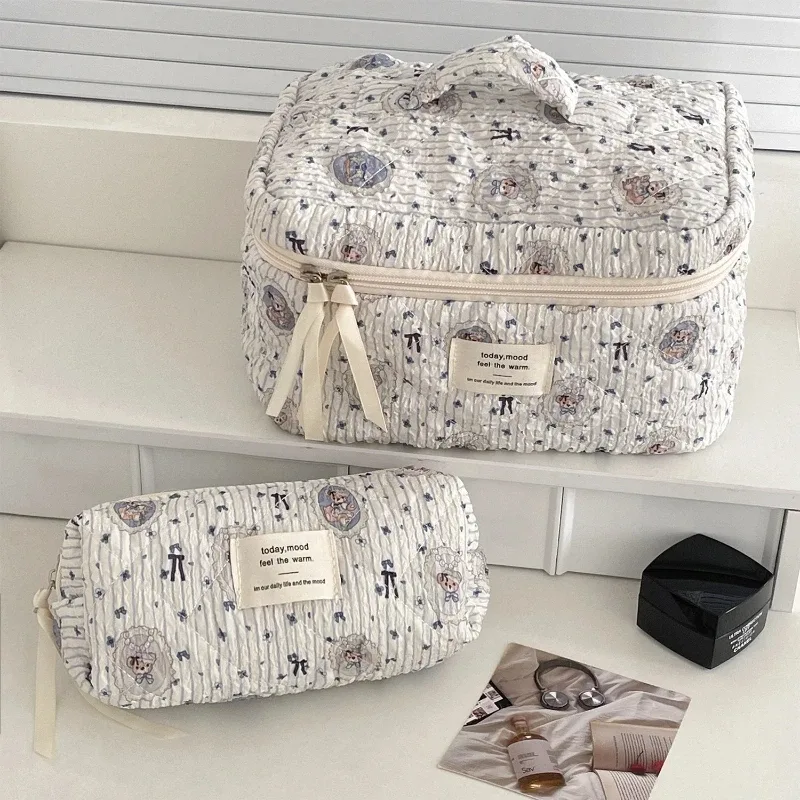 sacs à main de voyage portables pour femmes, trousse de maquillage, sac de rangement pour dames, sacs à cosmétiques avec nœud doux, ours de dessin animé