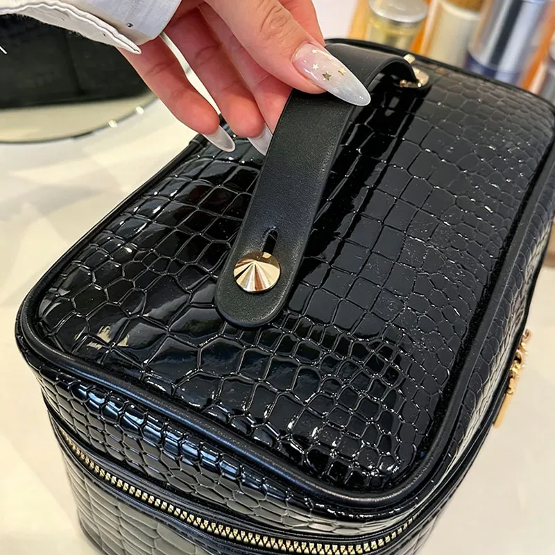 Trousse de maquillage à motif crocodile, grande capacité, organisateur de cosmétiques portable, trousse de toilette pour femmes, pochette de maquillage