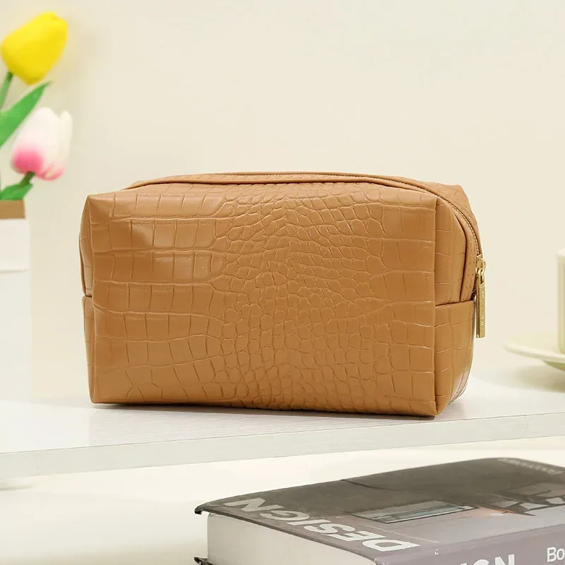 sac de maquillage imperméable en cuir pu tendance pour femmes, pochette cosmétique à motif crocodile gaufré, organiseur de voyage avec fermeture éclair