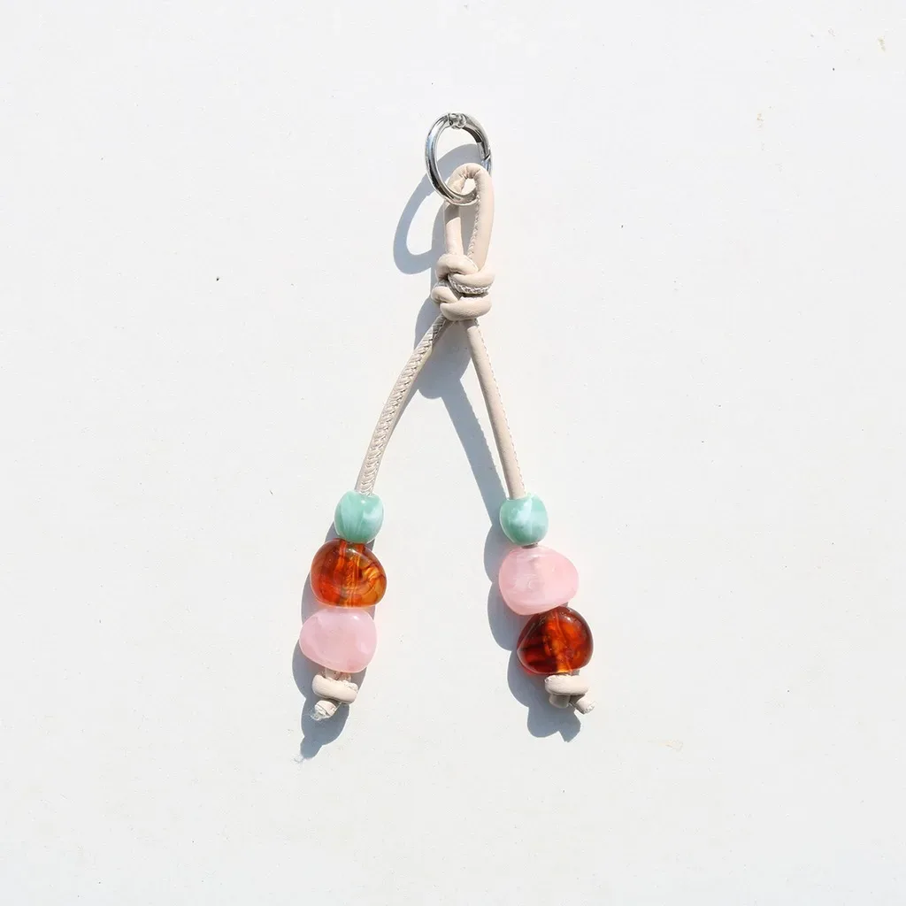 porte-clés en résine perlée, breloque de sac en cuir pu à perles plates, pendentif décoratif pour sac, porte-clés en cuir pu tressé pour valises