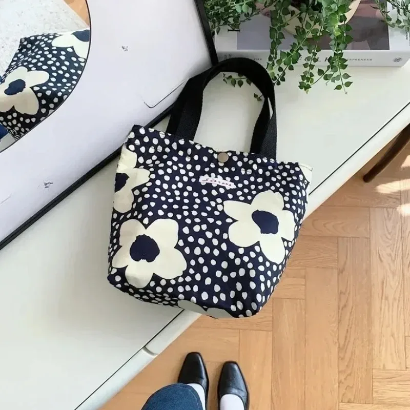 Sac de Shopping en toile Simple pour femmes, sacs à bandoulière pliables, pochette alimentaire de pique-nique, petit fourre-tout, boîte à déjeuner pour étudiants