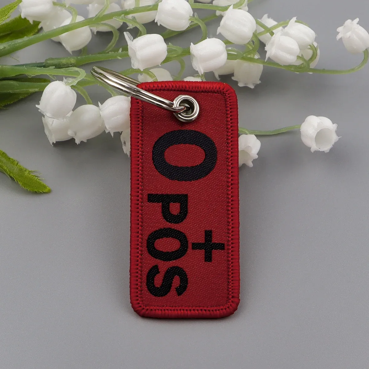 1 porte-clés groupe sanguin brodé rouge pour urgences médicales, premiers secours, sac à dos, bagages, cadeau