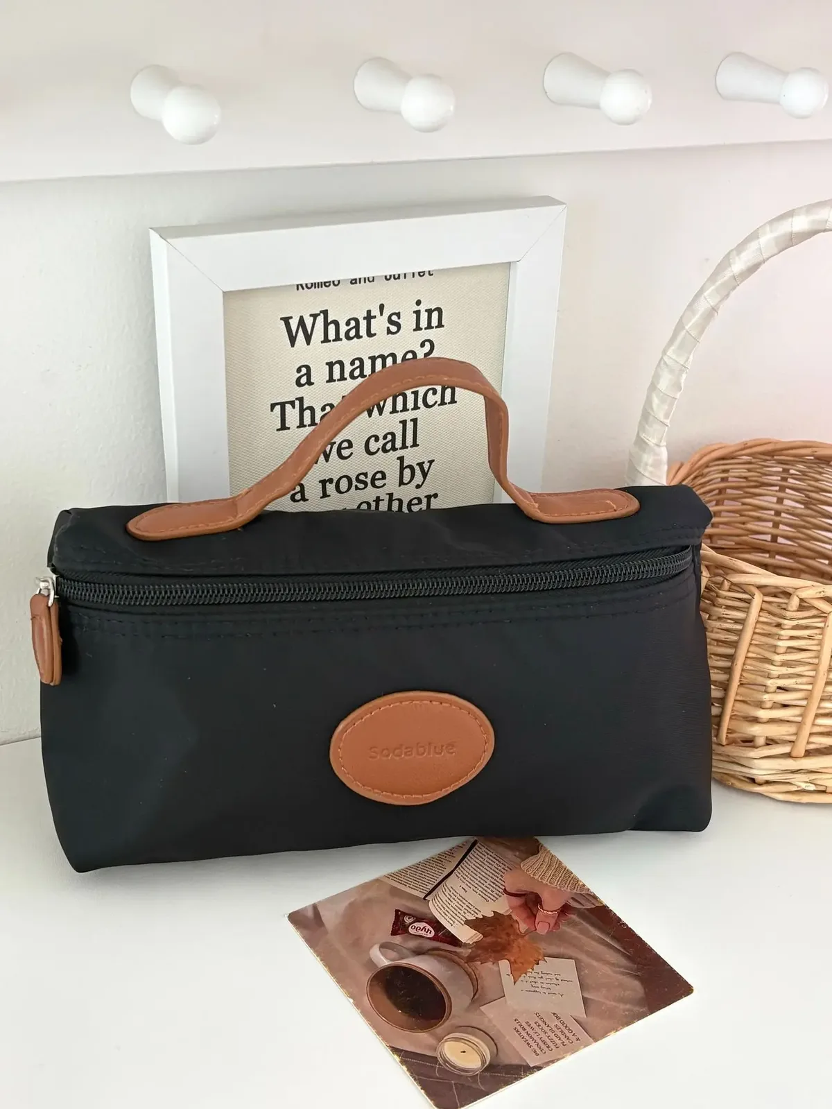 nouvelle trousse de toilette portable unisexe yt de haute qualité, élégante et légère, avec étiquette en cuir, sac à main en nylon pour le maquillage