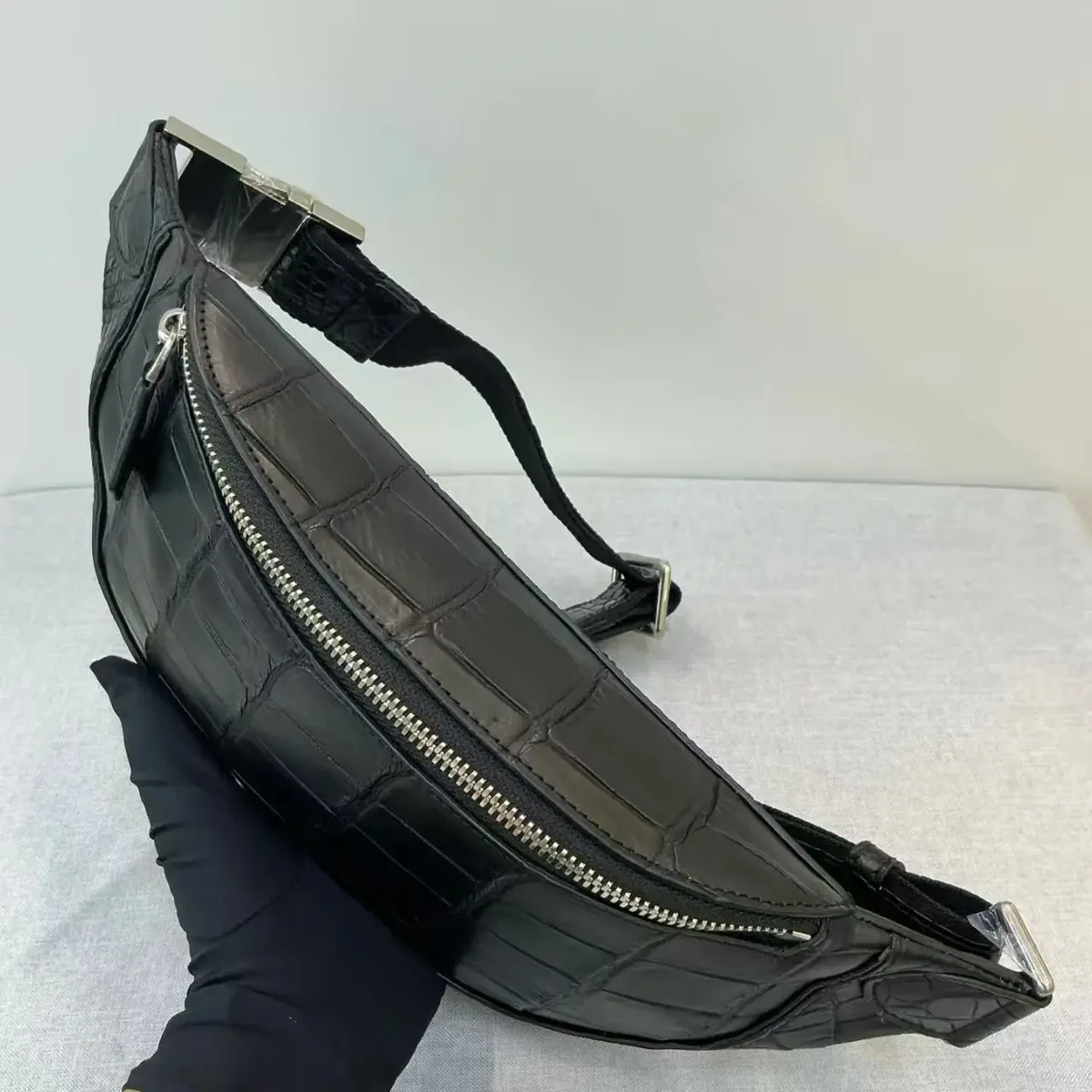 top niveau qualité véritable/réel 100% peau de crocodile hommes sac à bandoulière petite taille taille ou épaule mode hommes sac