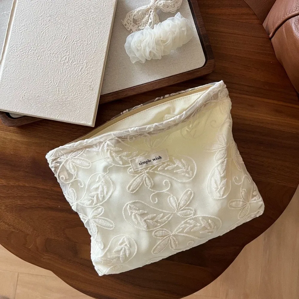sac de maquillage élégant en dentelle blanche, organisateur de cosmétiques de grande capacité, pochette de rangement de toilette de voyage